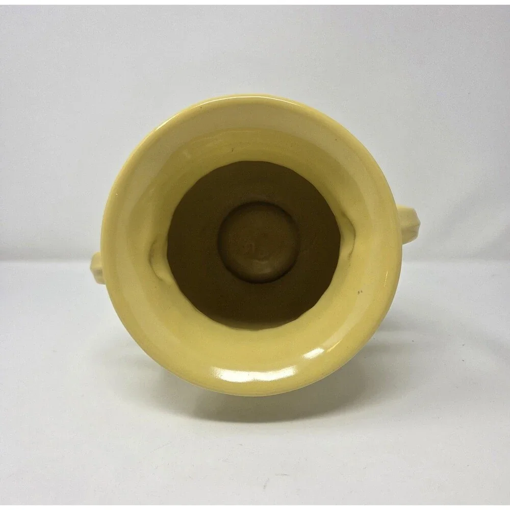 Abingdon Pottery #486 Yellow Acanthus Leaf Double Handle‎ Urn Vase 10